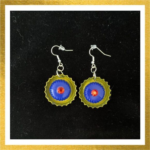 3/$20 Hand Crafted BEADED Dangle HANDMADE Yellow BOTTLE CAP EARRINGS - Picture 1 of 1